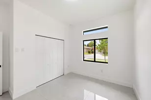4530 NW 36th Ct, Fort Lauderdale, FL 33319 - Photo 17