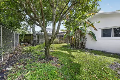 1761 NW 107th Avenue, Pembroke Pines, FL 33026 - Photo 41