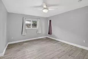 1761 NW 107th Ave, Pembroke Pines, FL 33026 - Photo 21