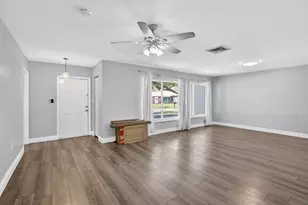1761 NW 107th Ave, Pembroke Pines, FL 33026 - Photo 15
