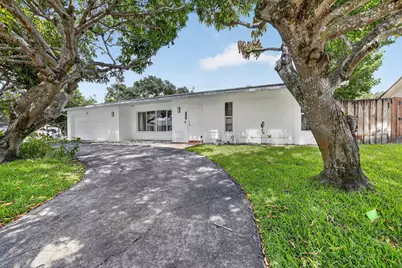 1761 NW 107th Avenue, Pembroke Pines, FL 33026 - Photo 43