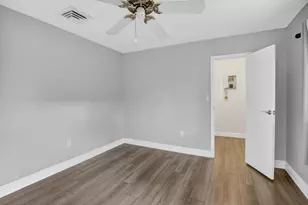1761 NW 107th Ave, Pembroke Pines, FL 33026 - Photo 31