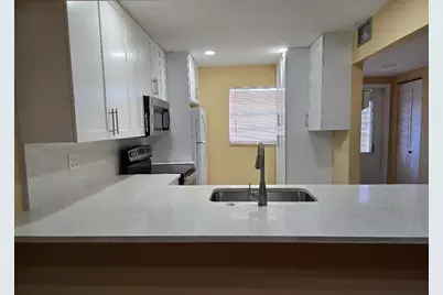 2828 Casita Way #1020, Delray Beach, FL 33445 - Photo 11