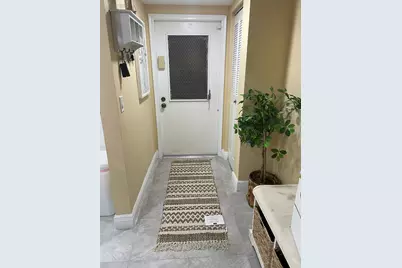 2828 Casita Way #1020, Delray Beach, FL 33445 - Photo 9