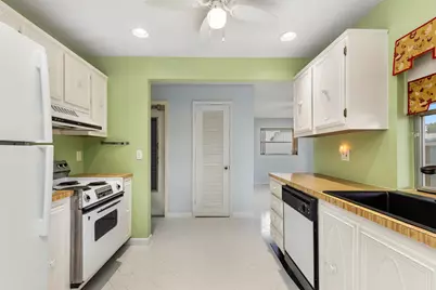 1261 NW 90th Drive, Plantation, FL 33322 - Photo 17