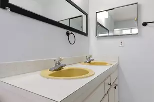 1261 NW 90th Dr, Plantation, FL 33322 - Photo 25