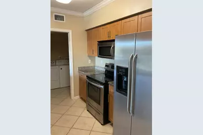 6410 Emerald Dunes 202 Drive #202, West Palm Beach, FL 33411 - Photo 3