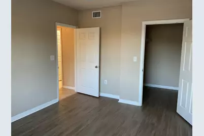 6410 Emerald Dunes 202 Drive #202, West Palm Beach, FL 33411 - Photo 5