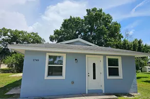 1749 NE 2nd St, Okeechobee, FL 34972 - Photo 1