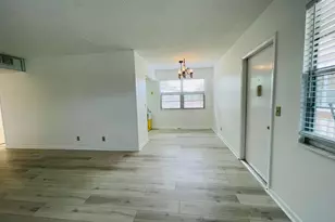333 Farnham P, Deerfield Beach, FL 33442 - Photo 3