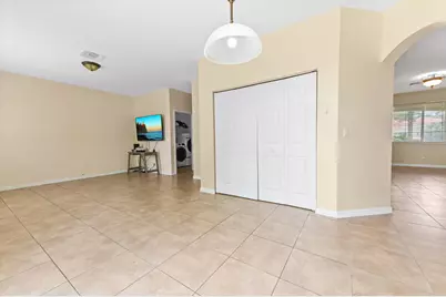 6819 Osage Circle, West Palm Beach, FL 33413 - Photo 11