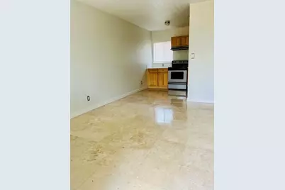 590 NW 40th Court, Oakland Park, FL 33309 - Photo 5