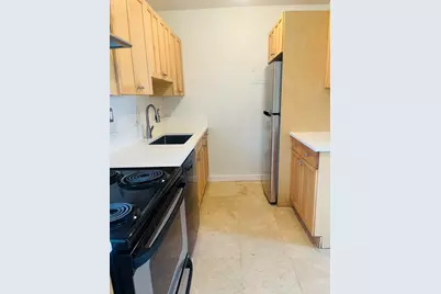 590 NW 40th Court, Oakland Park, FL 33309 - Photo 7
