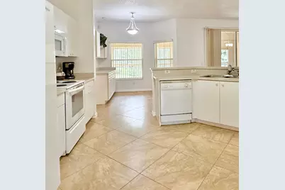 332 SW Glenwood Drive, Port Saint Lucie, FL 34984 - Photo 5
