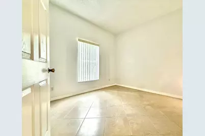 332 SW Glenwood Drive, Port Saint Lucie, FL 34984 - Photo 13