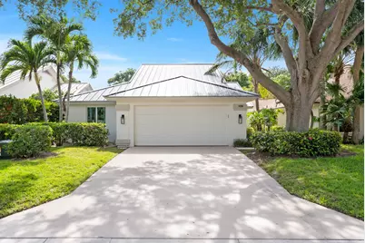 109 Harbourside Circle, Jupiter, FL 33477 - Photo 1