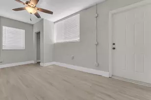 1131 NW 18th Ave, Fort Lauderdale, FL 33311 - Photo 9