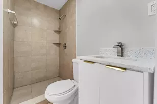 1131 NW 18th Ave, Fort Lauderdale, FL 33311 - Photo 13