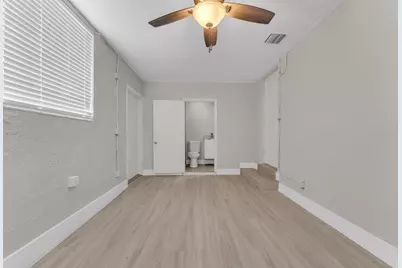 1131 NW 18th Avenue, Fort Lauderdale, FL 33311 - Photo 11
