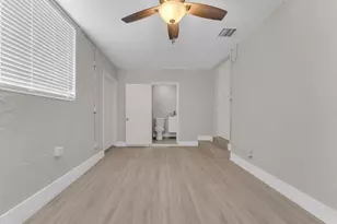 1131 NW 18th Ave, Fort Lauderdale, FL 33311 - Photo 11
