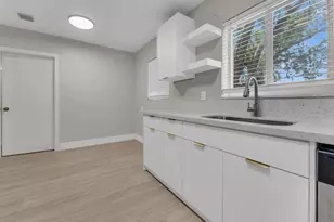 1131 NW 18th Ave, Fort Lauderdale, FL 33311 - Photo 7