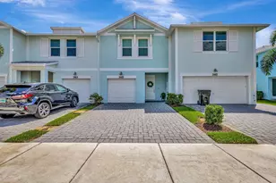 345 SE Angler Dr, Stuart, FL 34994 - Photo 1