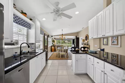 609 Hudson Bay Drive, Palm Beach Gardens, FL 33410 - Photo 11