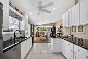 609 Hudson Bay Dr, Palm Beach Gardens, FL 33410 - Photo 11