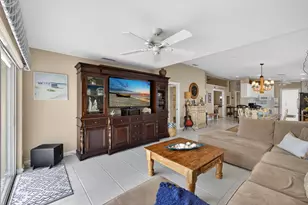 609 Hudson Bay Dr, Palm Beach Gardens, FL 33410 - Photo 13