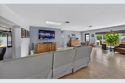 1571 SE 24th Avenue, Pompano Beach, FL 33062 - Photo 13