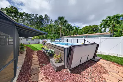 1571 SE 24th Avenue, Pompano Beach, FL 33062 - Photo 51