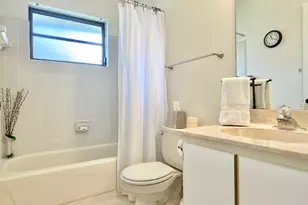 10975 Dolphin Palm Ct, Boynton Beach, FL 33437 - Photo 23
