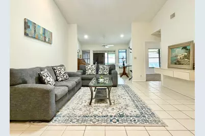 10975 Dolphin Palm Court #B, Boynton Beach, FL 33437 - Photo 3