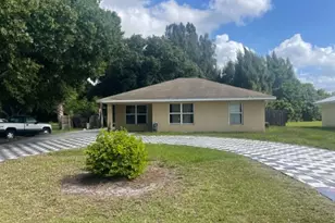 1106 NW 7th Ct, Okeechobee, FL 34972 - Photo 3