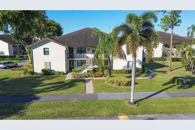 7665 Tahiti Lane #102, Lake Worth, FL 33467 - Photo 3