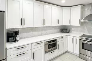 7665 Tahiti Ln, Lake Worth, FL 33467 - Photo 7