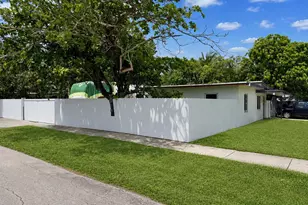 1100 NW 141st St, Miami, FL 33168 - Photo 3