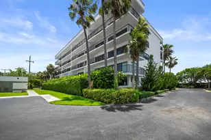 1045 Ocean Dr, Juno Beach, FL 33408 - Photo 31