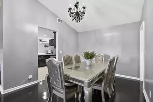 106 Segovia Ct, Royal Palm Beach, FL 33411 - Photo 9