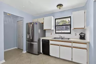 106 Segovia Ct, Royal Palm Beach, FL 33411 - Photo 21