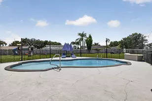 106 Segovia Ct, Royal Palm Beach, FL 33411 - Photo 59