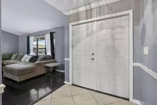 106 Segovia Ct, Royal Palm Beach, FL 33411 - Photo 5