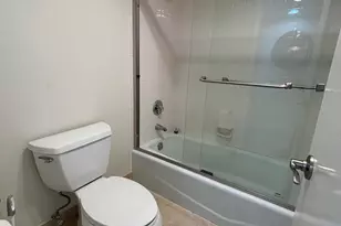 555 Oaks Ln, Pompano Beach, FL 33069 - Photo 13