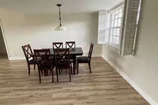 555 Oaks Ln, Pompano Beach, FL 33069 - Photo 7