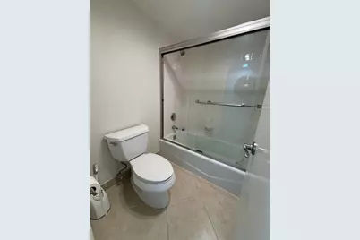 555 Oaks Lane #309, Pompano Beach, FL 33069 - Photo 13
