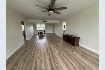 555 Oaks Lane #309, Pompano Beach, FL 33069 - Photo 9