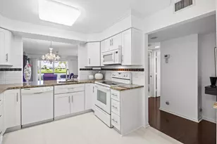 7146 Huntington Ln, Delray Beach, FL 33446 - Photo 11