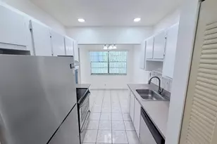 8405 NW 61st St, Tamarac, FL 33321 - Photo 5