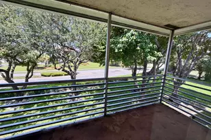 8405 NW 61st St, Tamarac, FL 33321 - Photo 11