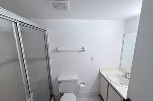 8405 NW 61st St, Tamarac, FL 33321 - Photo 11